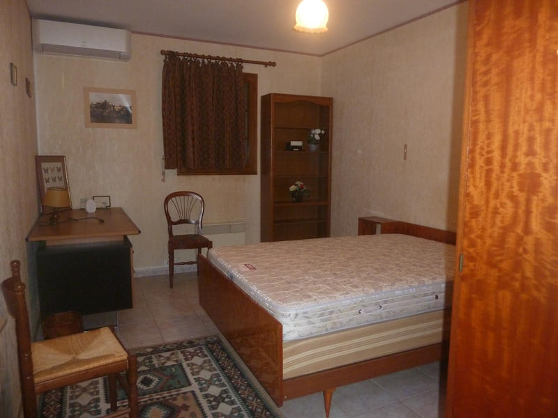 Maison - 316 m² - 18 pièces