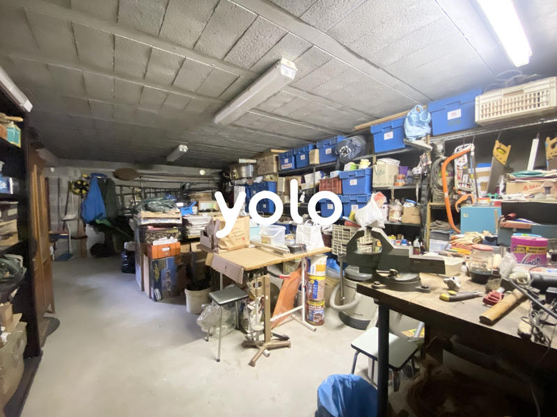 Maison traditionnelle - 200 m² - 8 pièces