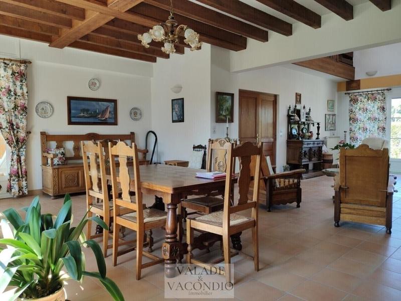 Maison d'architecte - 385 m² - 8 pièces