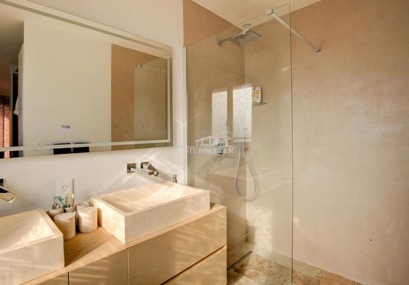 Maison - 151 m² - 6 pièces