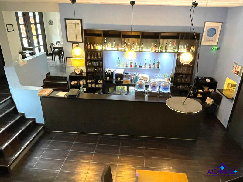 Local commercial - 160 m²