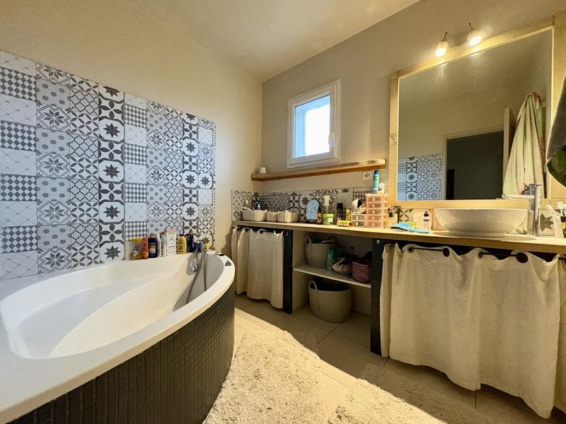 Villa - 104 m² - 4 pièces