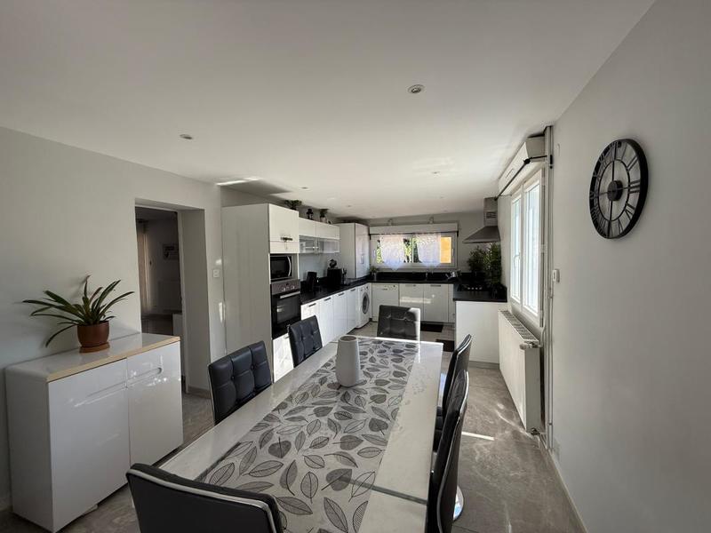 Maison - 160 m² - 5 pièces