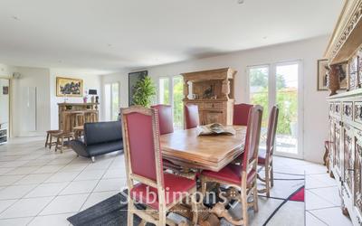 Maison - 140 m² - 7 pièces