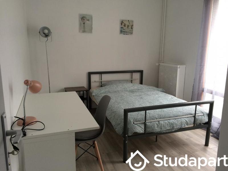 Chambre - 10 m² - 1 pièce