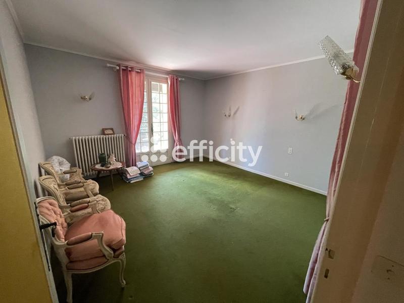 Maison - 258 m² - 9 pièces