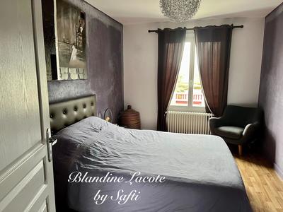 Maison - 135 m² - 8 pièces