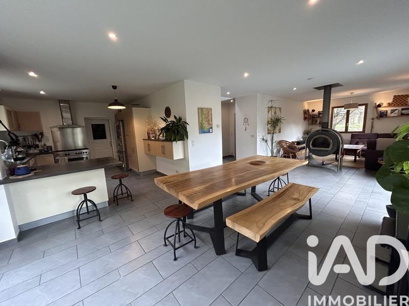 Maison - 169 m² - 6 pièces