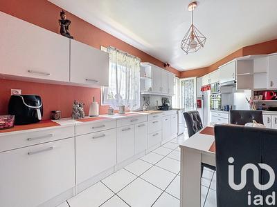 Maison - 192 m² - 9 pièces