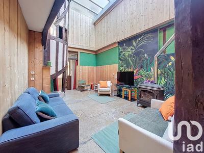 Maison - 182 m² - 9 pièces