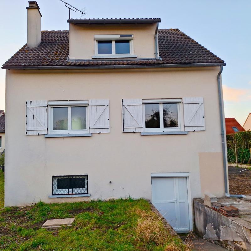 Maison - 95 m² - 4 pièces