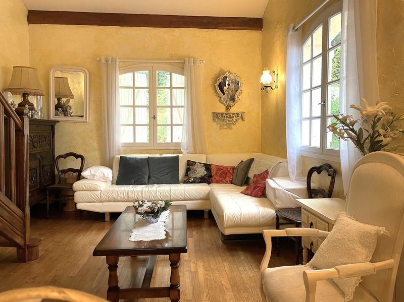 Maison - 161 m² - 6 pièces