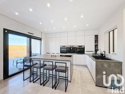 Maison - 148 m² - 7 pièces