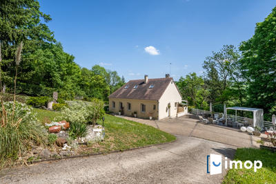 Maison - 263 m² - 10 pièces