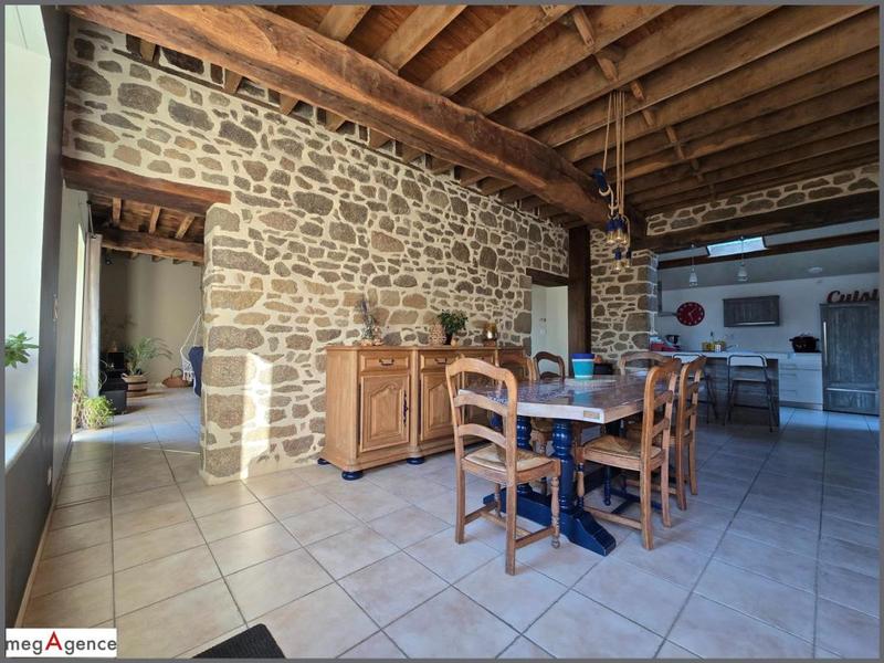 Maison - 155 m² - 7 pièces