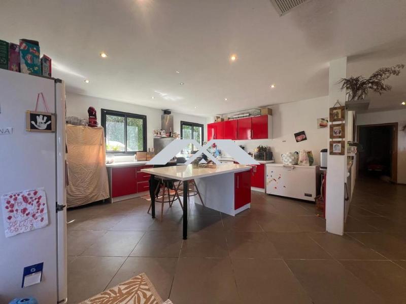 Maison - 130 m² - 4 pièces