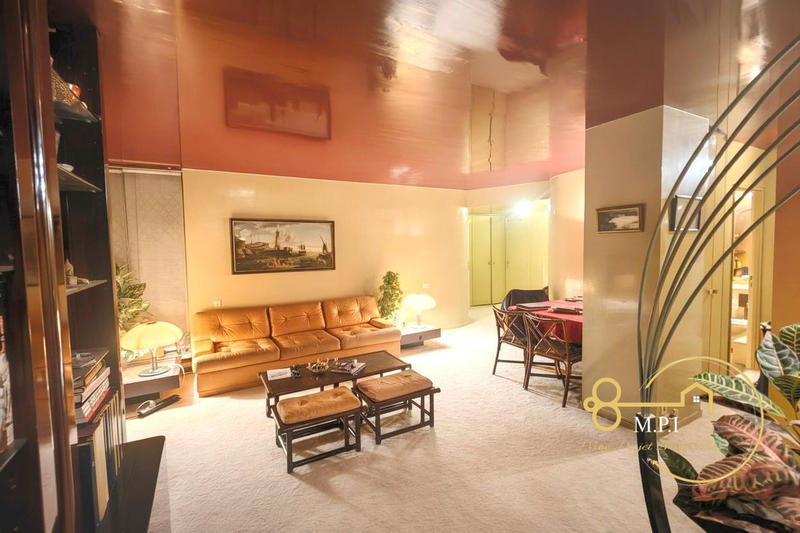 Appartement - 84 m² - 4 pièces