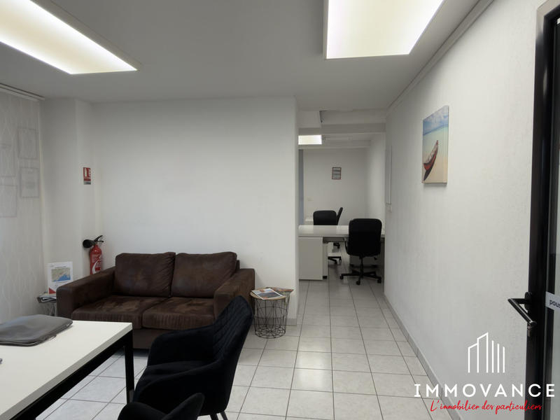 Bureau - 56 m² - 4 pièces