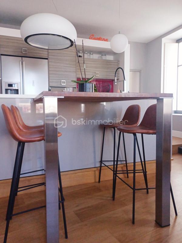 Demeure - 300 m² - 10 pièces