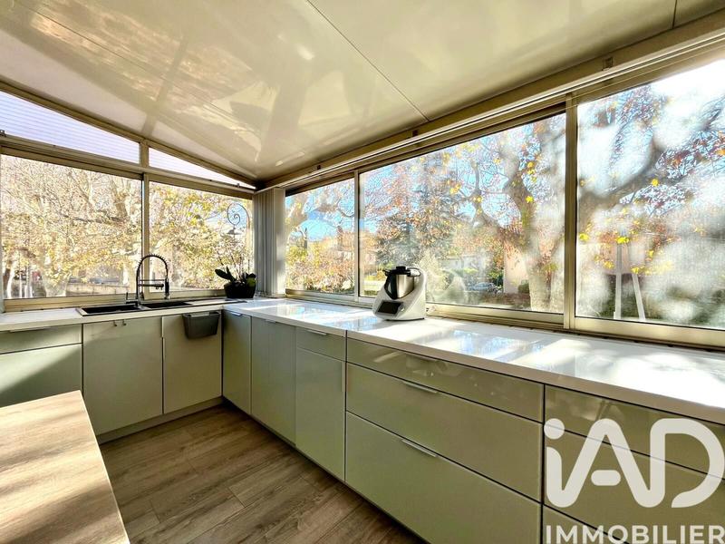 Maison - 110 m² - 4 pièces