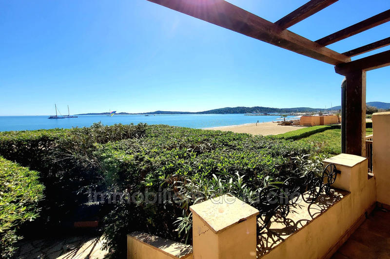 Maison - 239 m² - 8 pièces