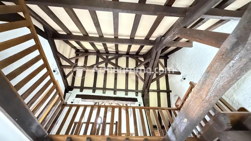 Maison - 264 m² - 9 pièces