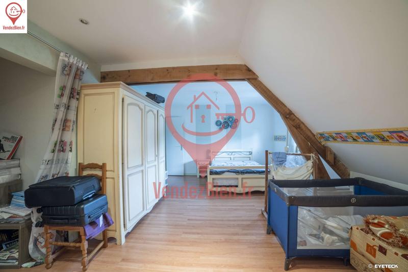 Maison - 264 m² - 8 pièces