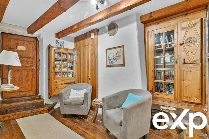 Maison - 438 m² - 12 pièces