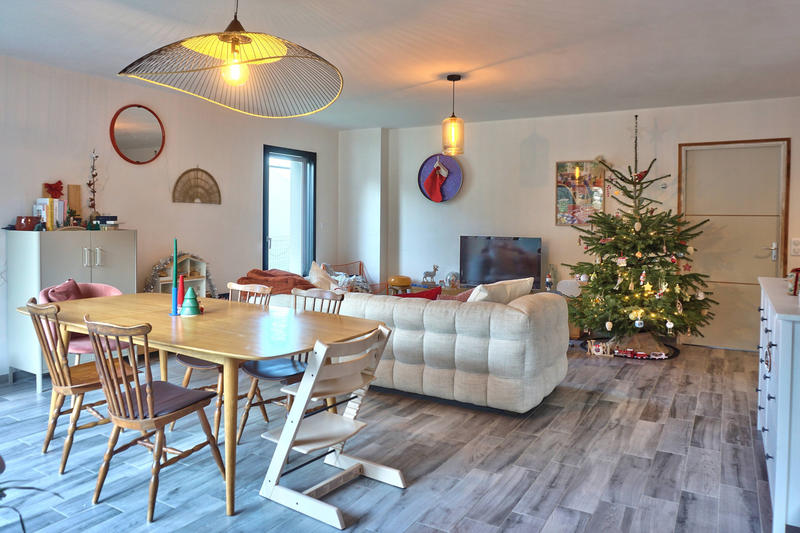 Maison - 102 m² - 4 pièces