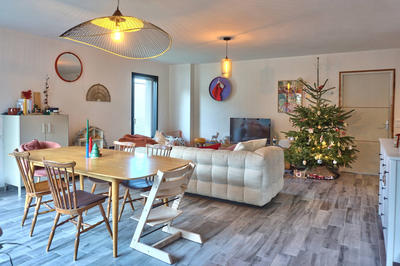 Maison - 102 m² - 4 pièces