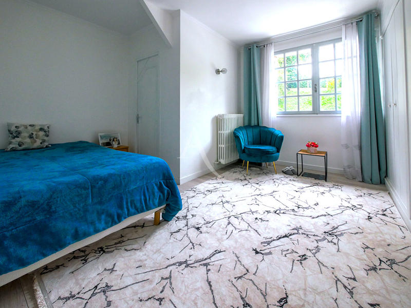 Maison - 170 m² - 7 pièces