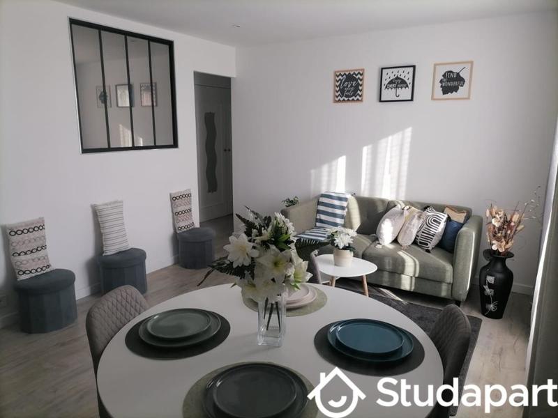 Chambre - 13 m² - 1 pièce