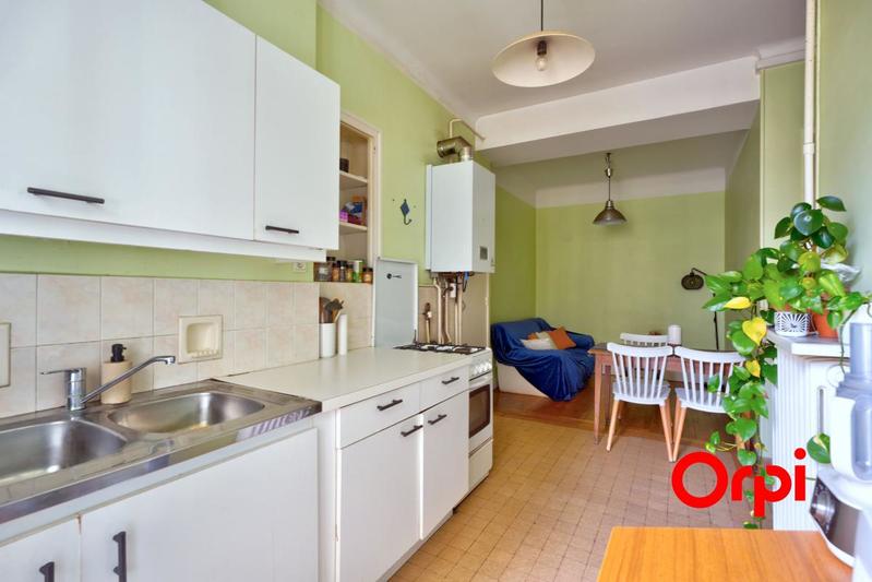 Appartement - 85 m² - 3 pièces