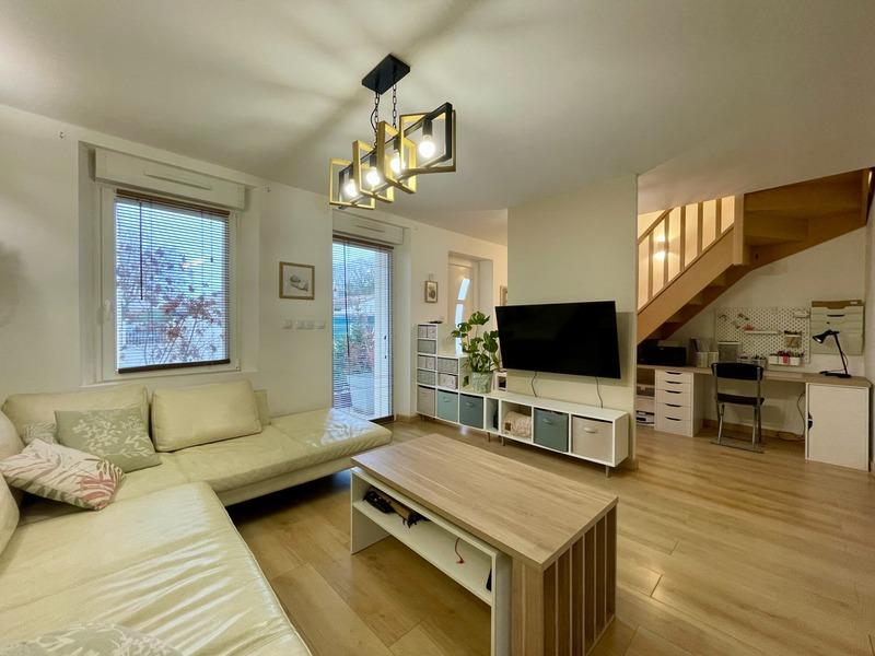 Maison - 143 m² - 5 pièces