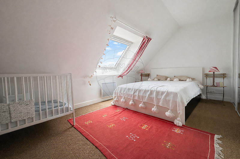 Propriété - 240 m² - 10 pièces