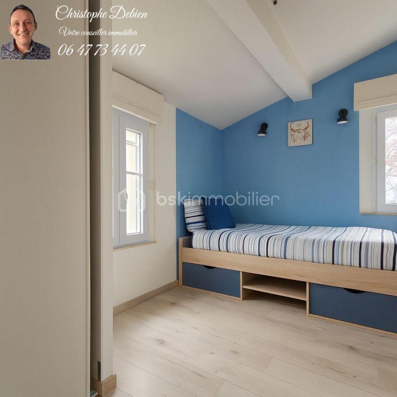 Maison traditionnelle - 141 m² - 7 pièces