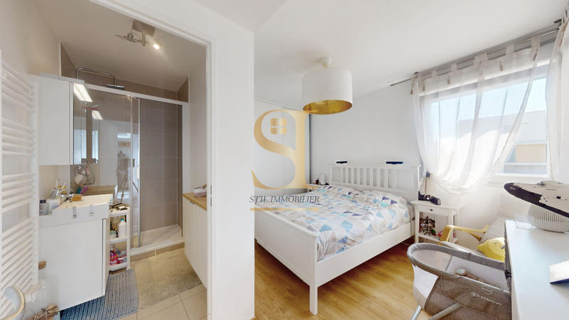 Appartement - 94 m² - 5 pièces