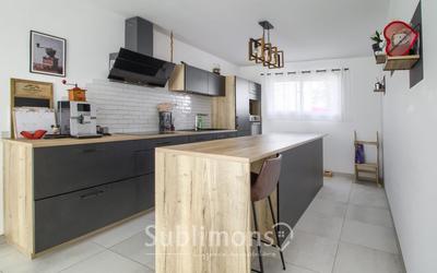 Maison - 100 m² - 5 pièces