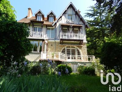 Maison - 357 m² - 14 pièces