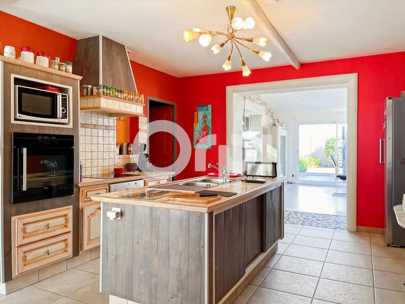 Maison - 275 m² - 4 pièces