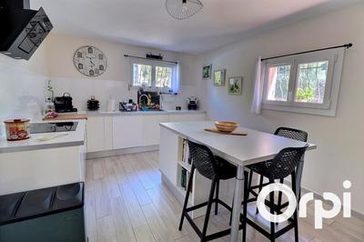 Maison - 166 m² - 6 pièces