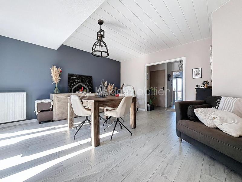 Appartement - 75 m² - 3 pièces