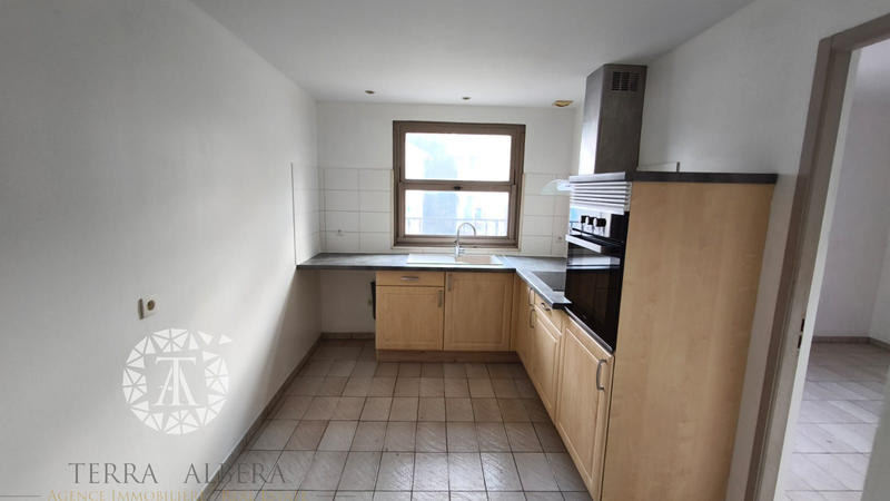 Appartement - 81 m² - 4 pièces