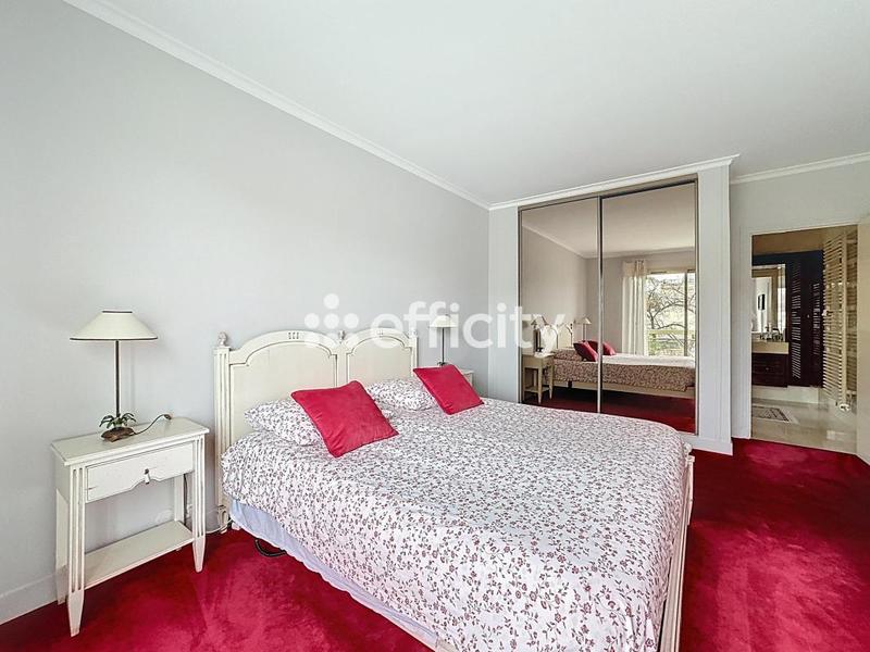 Appartement - 120 m² - 4 pièces