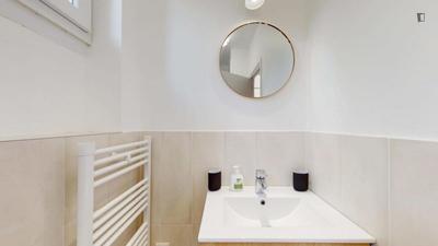 Chambre - 13 m² - 8 pièces