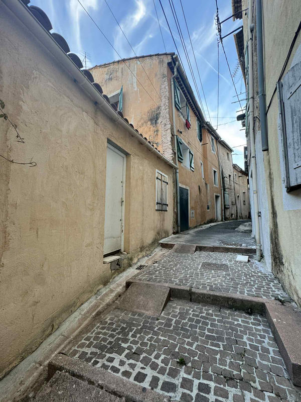 Immeuble - 70 m² - 4 pièces