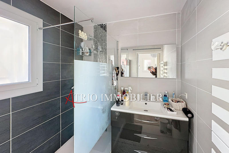 Appartement - 100 m² - 4 pièces