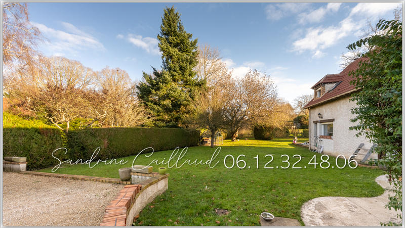 Maison - 219 m² - 10 pièces