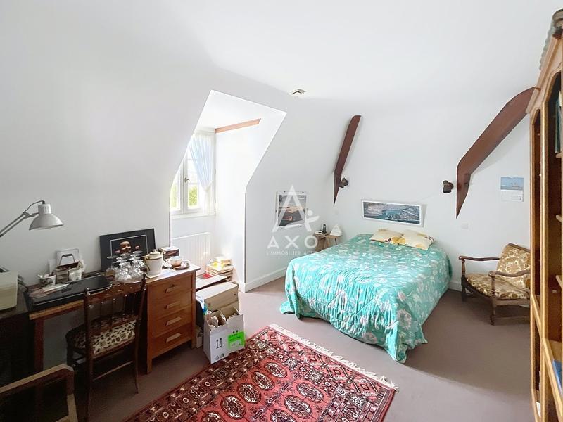 Maison - 166 m² - 6 pièces