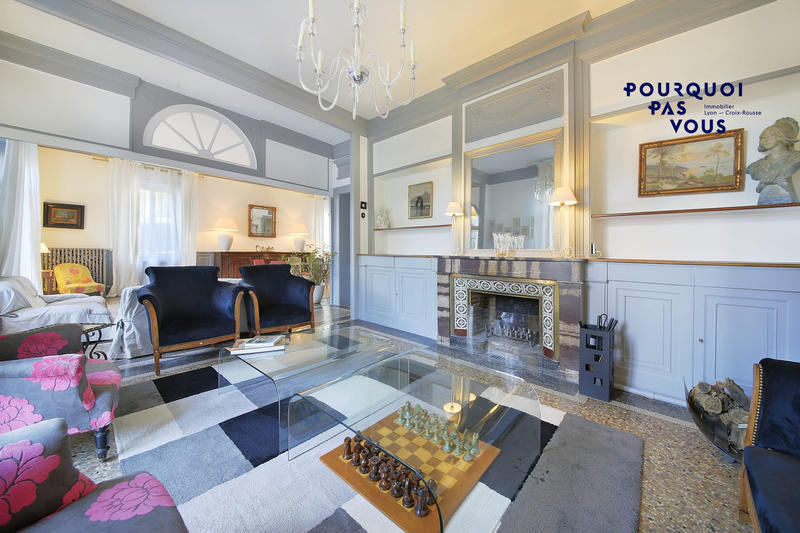 Maison - 400 m² - 10 pièces